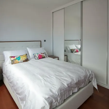 Spacious Luxury With A Great View, Funchal, Free Wifi And Parking Apartment Funchal (Madeira)