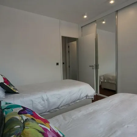 Spacious Luxury With A Great View, Funchal, Free Wifi And Parking * Funchal (Madeira)